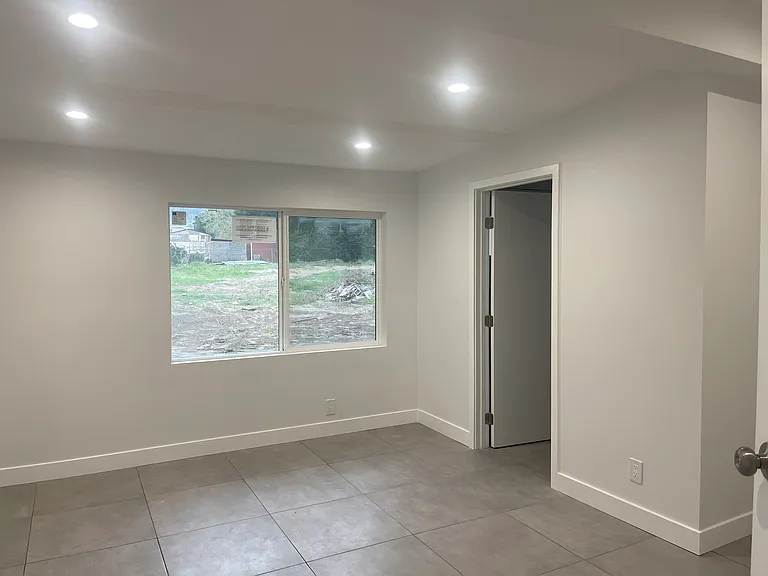 14287 Polk St — Photo 11