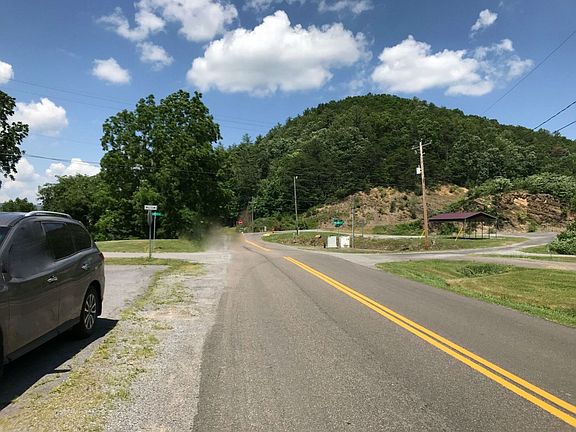 4th image of 4345 Railroad Trl