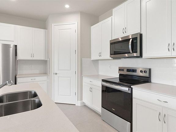 5th image of 12406 49th St E