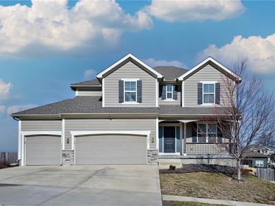 1001 SE Forest Ridge Ct, Blue Springs, MO, 64014