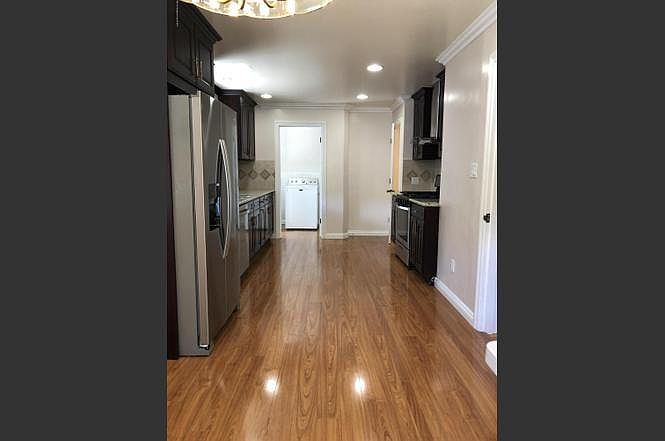 1st image of 2269 E Glenoaks Blvd