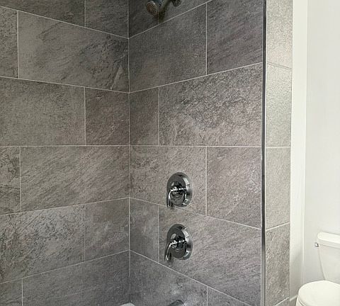 4th image of 1830 W Superior St APT 3F