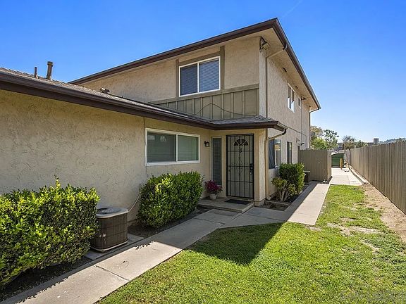 3rd image of 9837 Mission Gorge Rd Unit 3