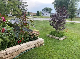 1027 S Michigan Ave, Addison, IL 60101