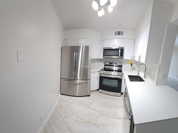 3rd image of 210 Lake Pointe Drive #303