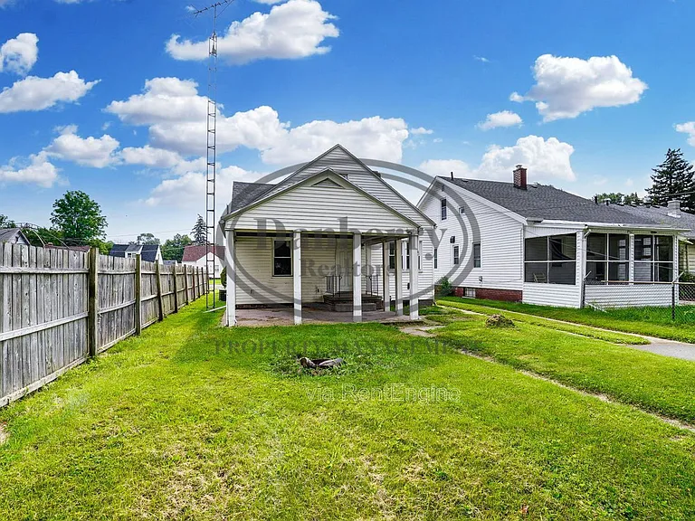 919 Brookley Blvd — Photo 32