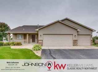 14031 Goldeneye Ct, Rogers, MN 55374