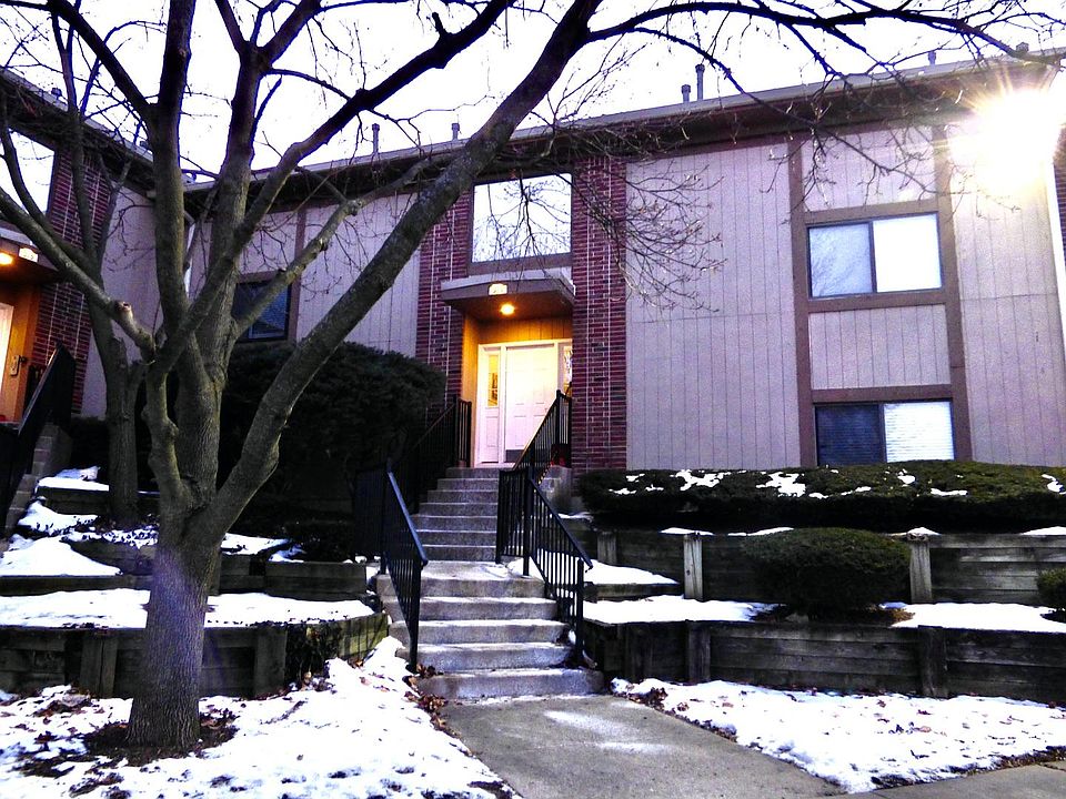 1st image of 371 Wilmington Dr #203E