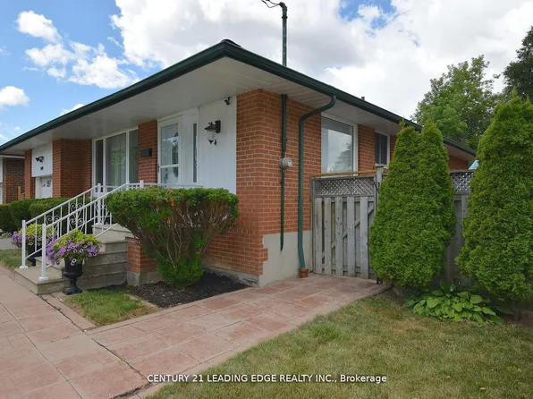 84 Allanford Rd, Toronto, ON M1T 2N5