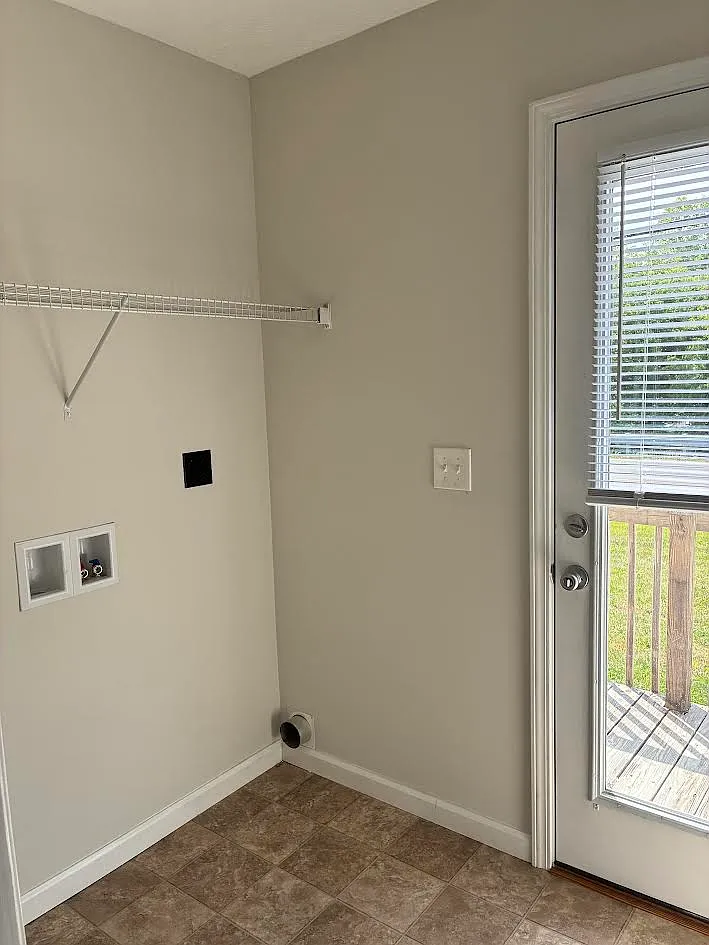 2 bed, 900 sqft, $1,200 — Photo 3
