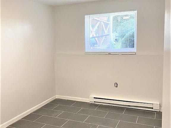 4th image of 75 Vine St #8-A3