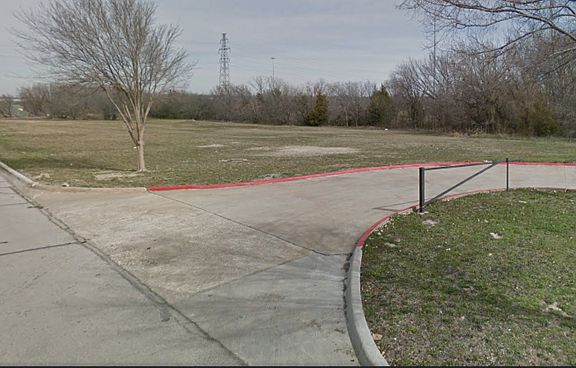 4th image of 500 Furlong Dr