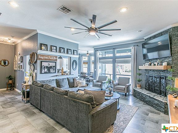 4th image of 11114 Weatherford Dr