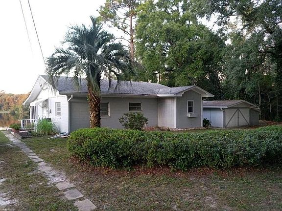 2nd image of 3202 Ed Gordon Dr