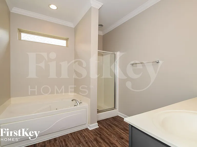 8229 Owen Park Dr — Photo 9