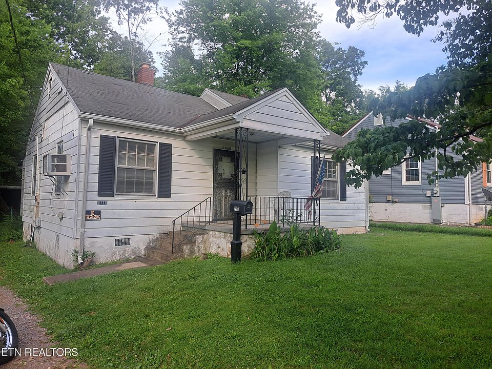 1st image of 2710 Fairview St