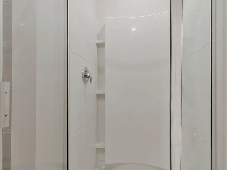 6356 Grove Park Dr — Photo 5