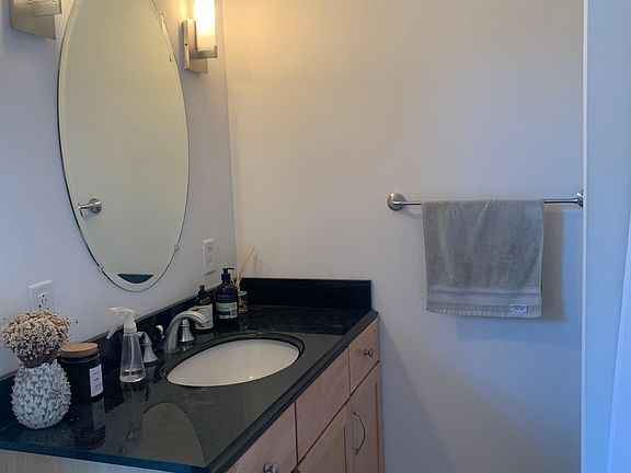 2nd image of 2034 Lucas Ave APT 501