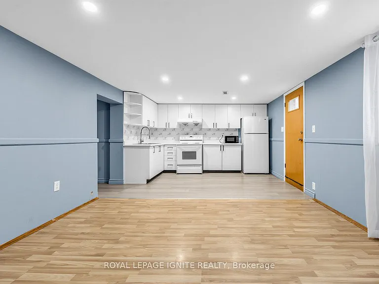 61 Jarwick Dr #BASEMENT — Photo 11