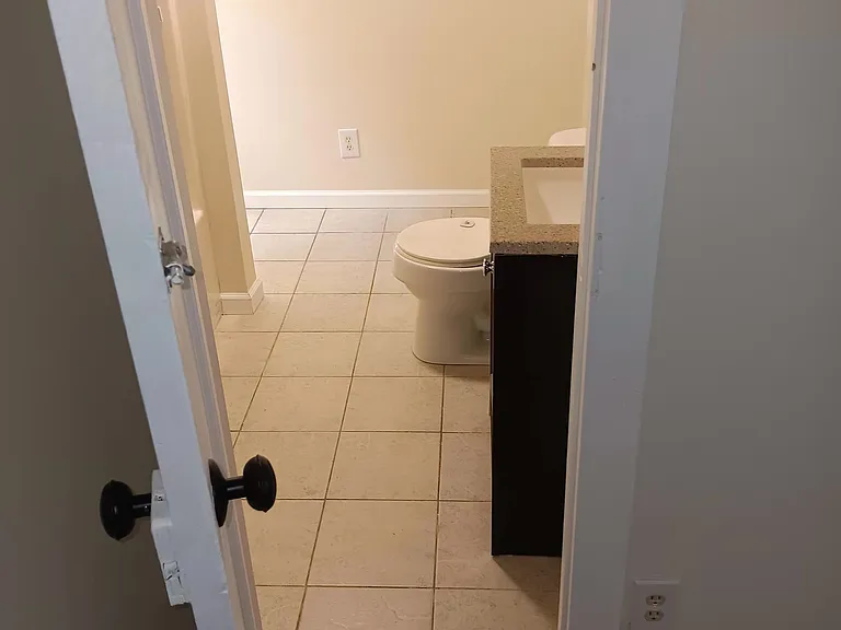 9 Montgomery St #9B — Photo 7