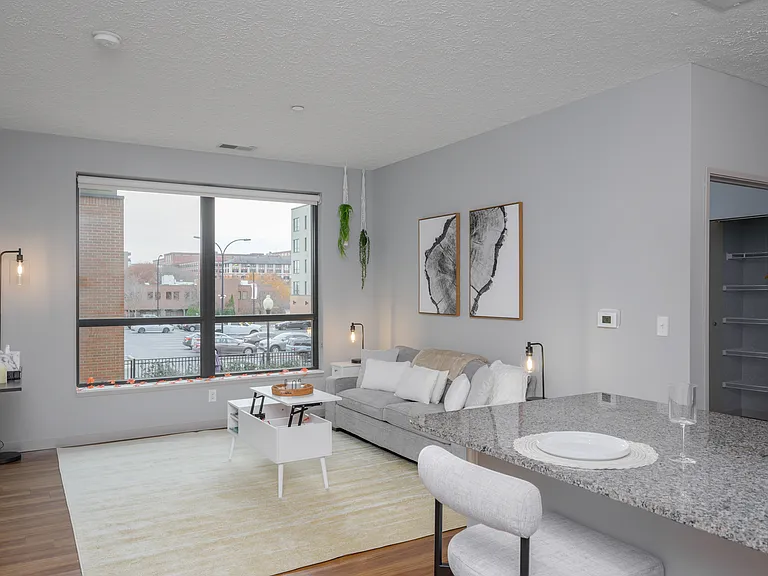 The 401 Lofts — Photo 12