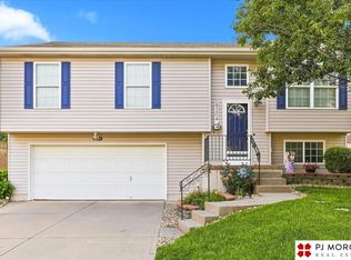 8204 S 161st Ave, Omaha, NE 68136