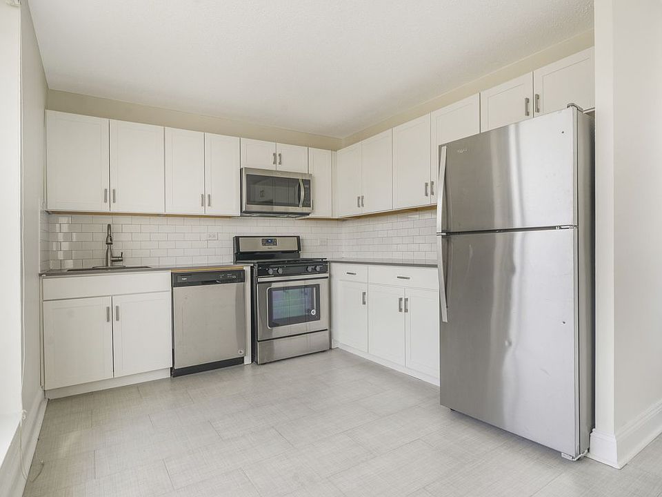 1st image of 540 Main St APT 1910