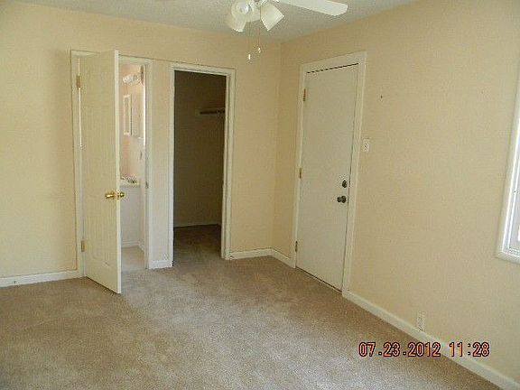 4th image of 3837 Jasmine St