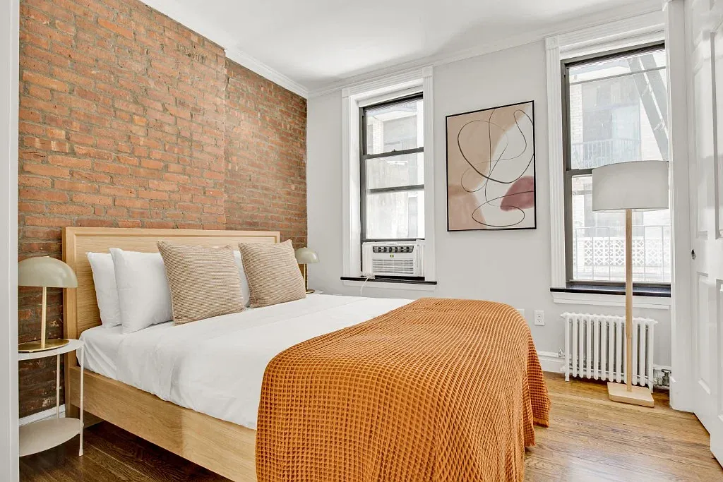345 West 53rd Street — Photo 1