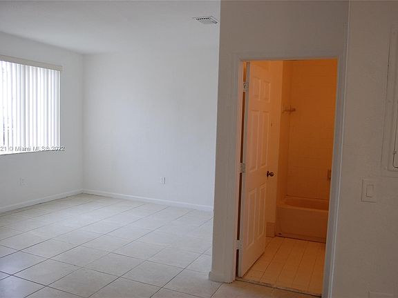 5th image of 1477 SE 24th Ct #245