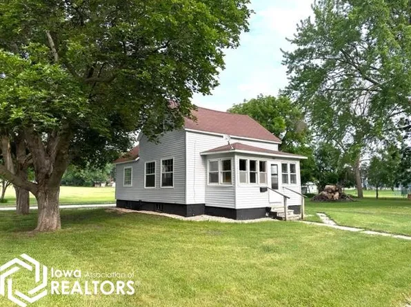 1101 Franklin St, Ackley, IA 50601