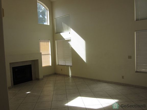 3rd image of 5171 Silverheart Ave