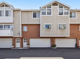 877 S B St, Oxnard, CA 93030