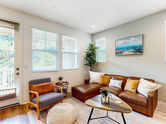 4th image of 1101 Plumeria Way