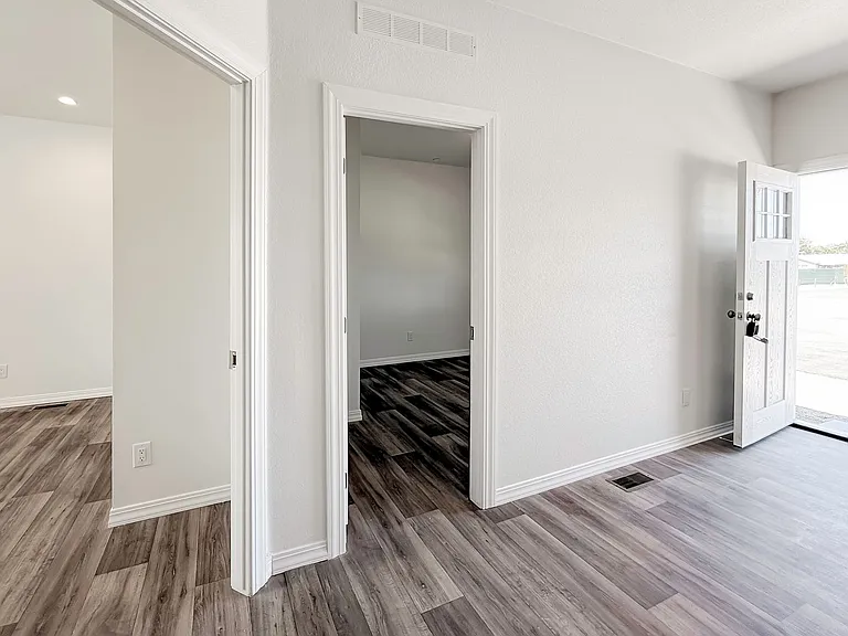 26452 N San Jacinto St — Photo 5