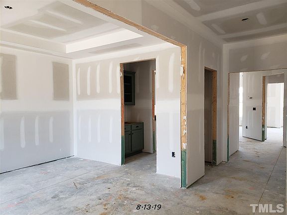 5th image of 732 Catherine Lake Ct