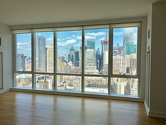 5th image of 885 6th Ave APT 44D