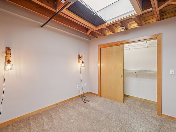 5th image of 301 E Court Ave #207