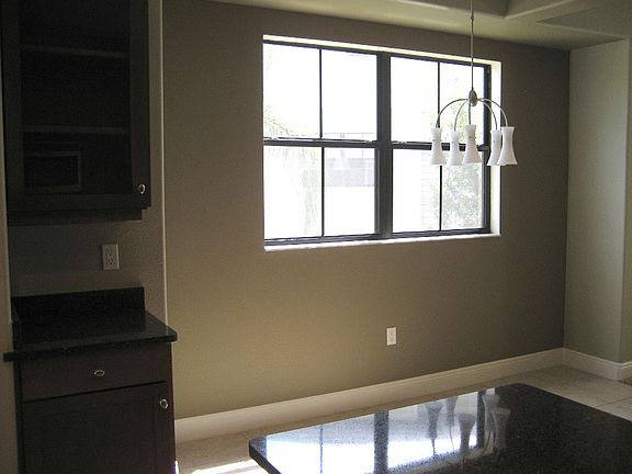 Eat in kitchen area