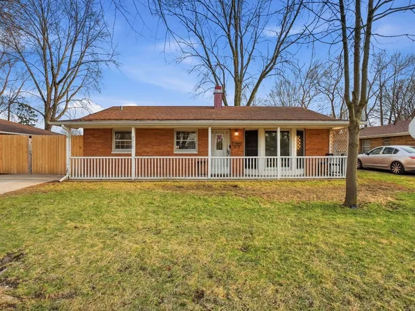 2212 W Capri Ave, Joliet, IL 60436