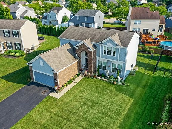 2nd image of 3549 Edgewood Ln