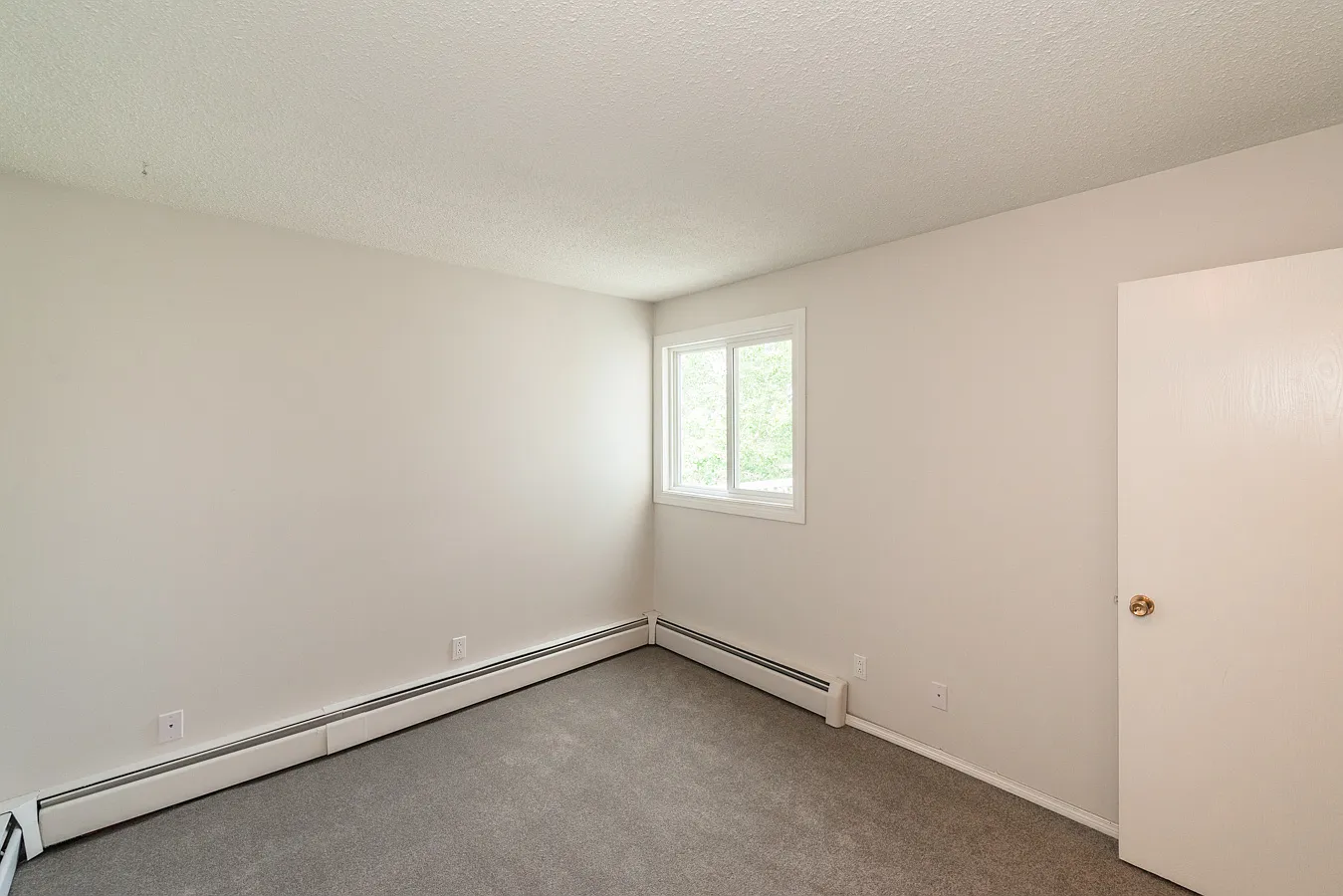 Meadowside Estates — Photo 4