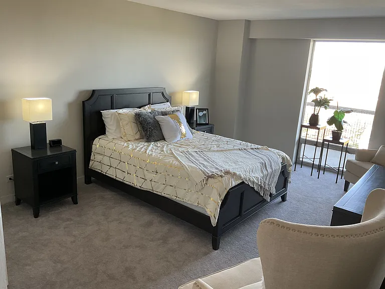 The Jefferson Apartments — Photo 32