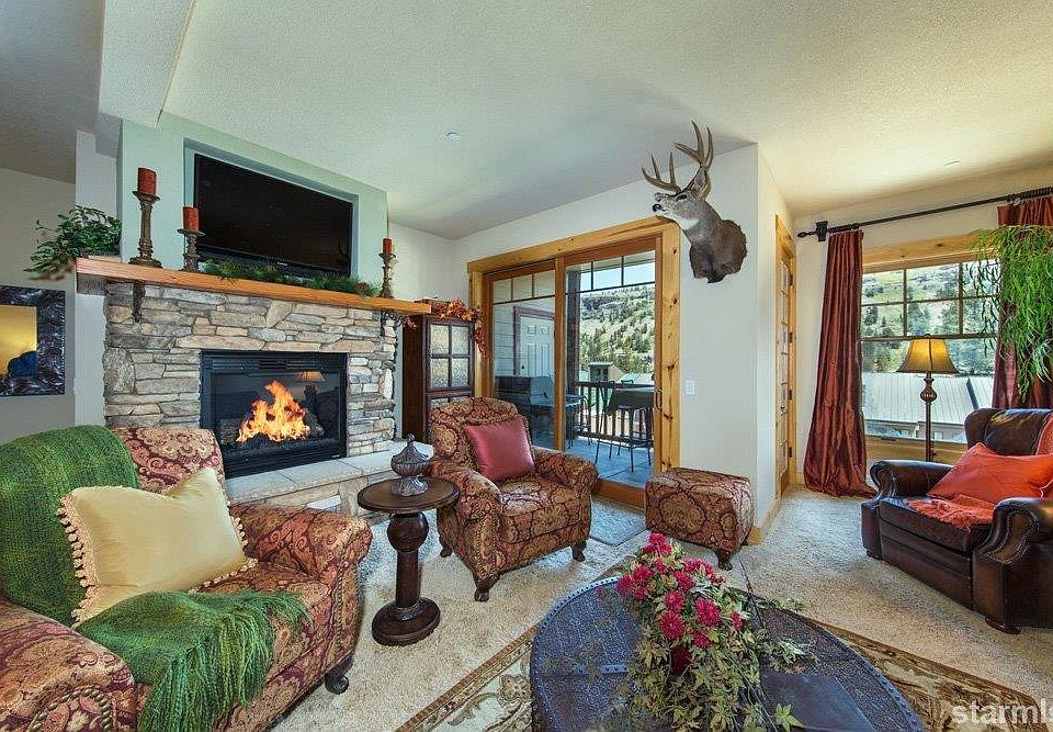 1st image of 39 Palisades Dr #105