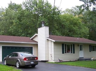 105 Starling Dr, Medina, NY 14103