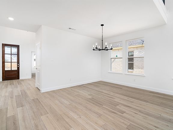 5th image of 17253 Oxborough Dr