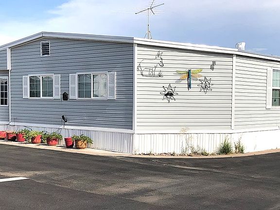 985 sq ft added in 2015