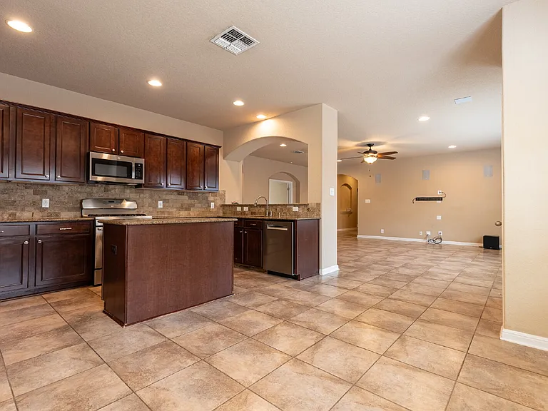 7111 Watertrout Bay — Photo 13
