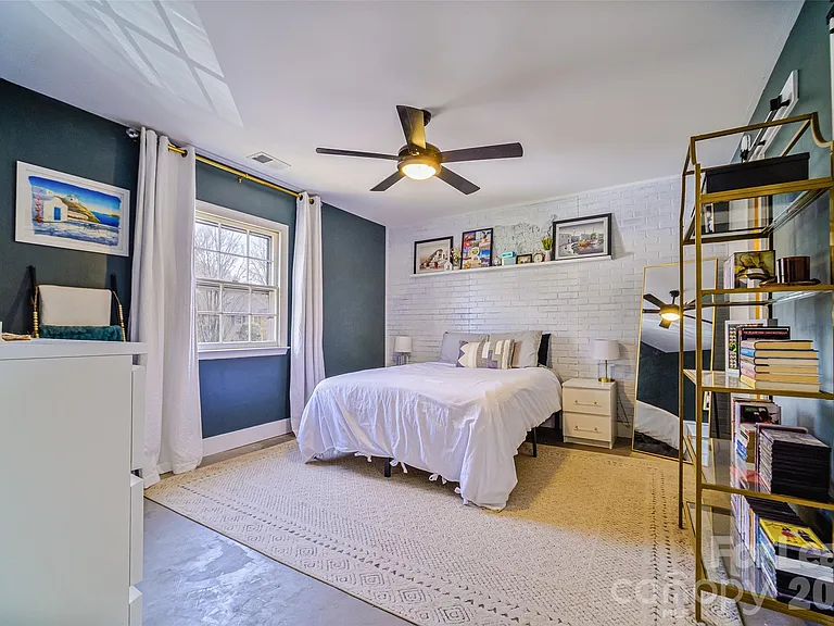 3300 Selwyn Farms Ln #5 — Photo 15
