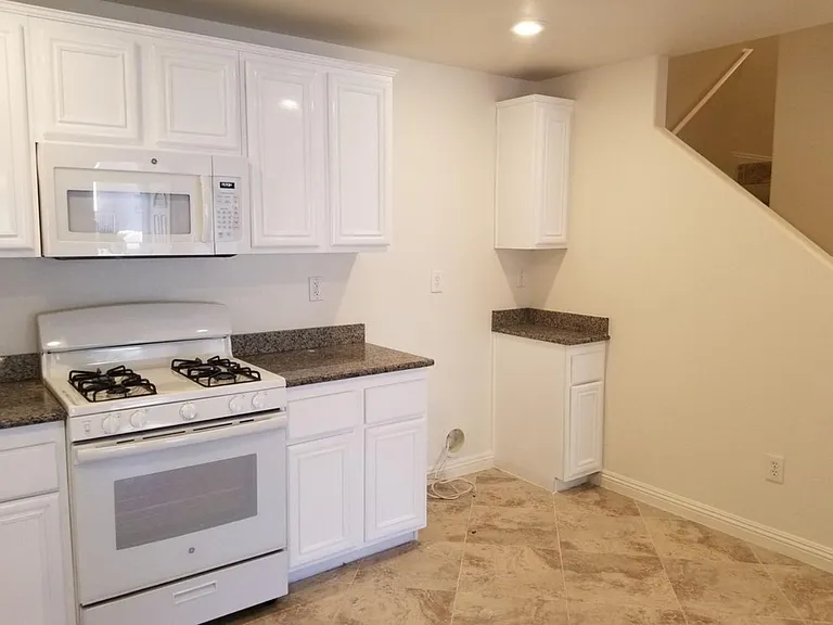 4208 Perfect Drift St — Photo 5